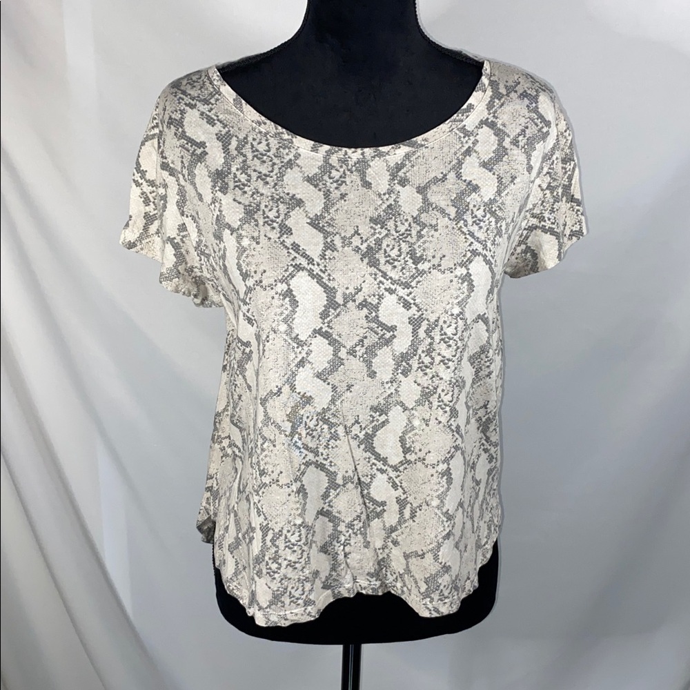 H&M Snake Print Short Sleeve Top White & Gray Small